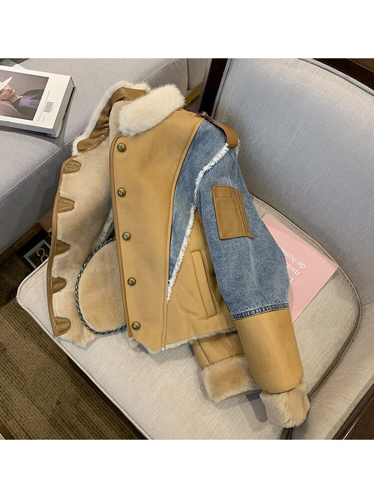 Fashionable Short Fur Coat